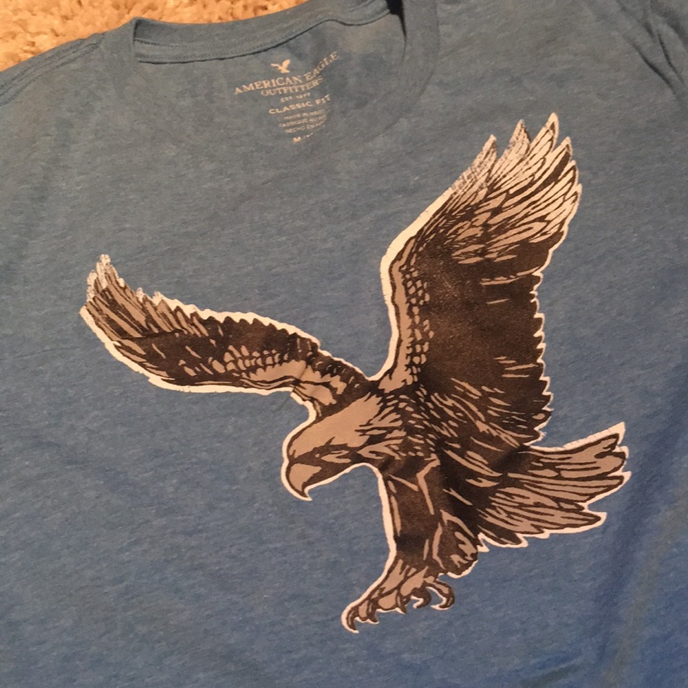 MENS American eagle T-shirt